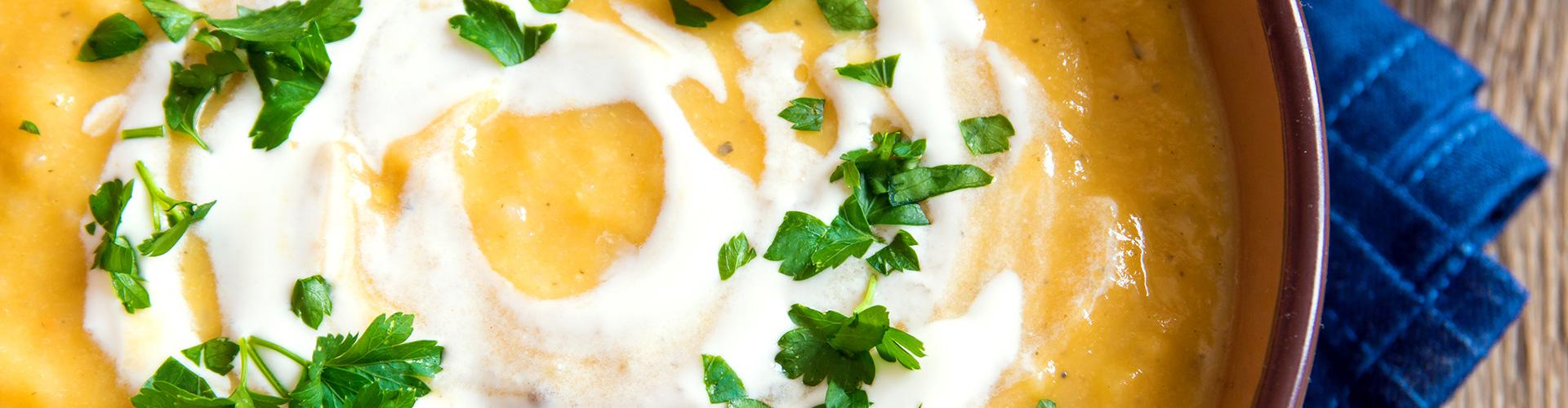 Velouté de Lentilles aux escargots en cappuccino de Chavignol 