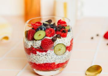 Pudding de Millet et graines de chia, fruits rouges et chocolat